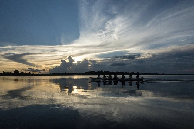 Resenha Crítica: Questões Ambientais na Amazônia e o Diálogo com a Interculturalidade