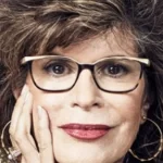 Ensaio Crítico: A Era do Capitalismo de Vigilância, de Shoshana Zuboff